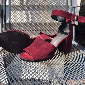 MOVING SALE - Stuart Weitzman Heels